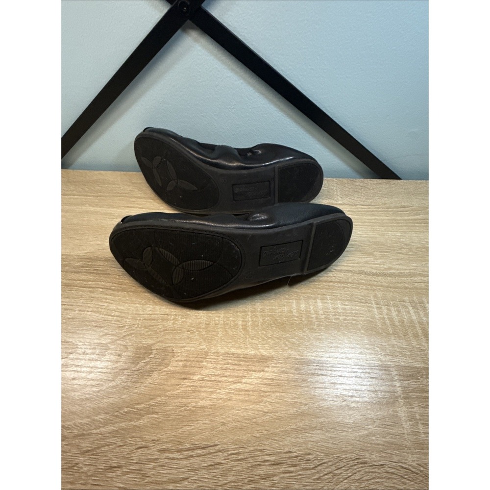 Dexflex Comfort Black Flats With Patent Cap Toe Slip-On Size 8.5 - Picture 7 of 7